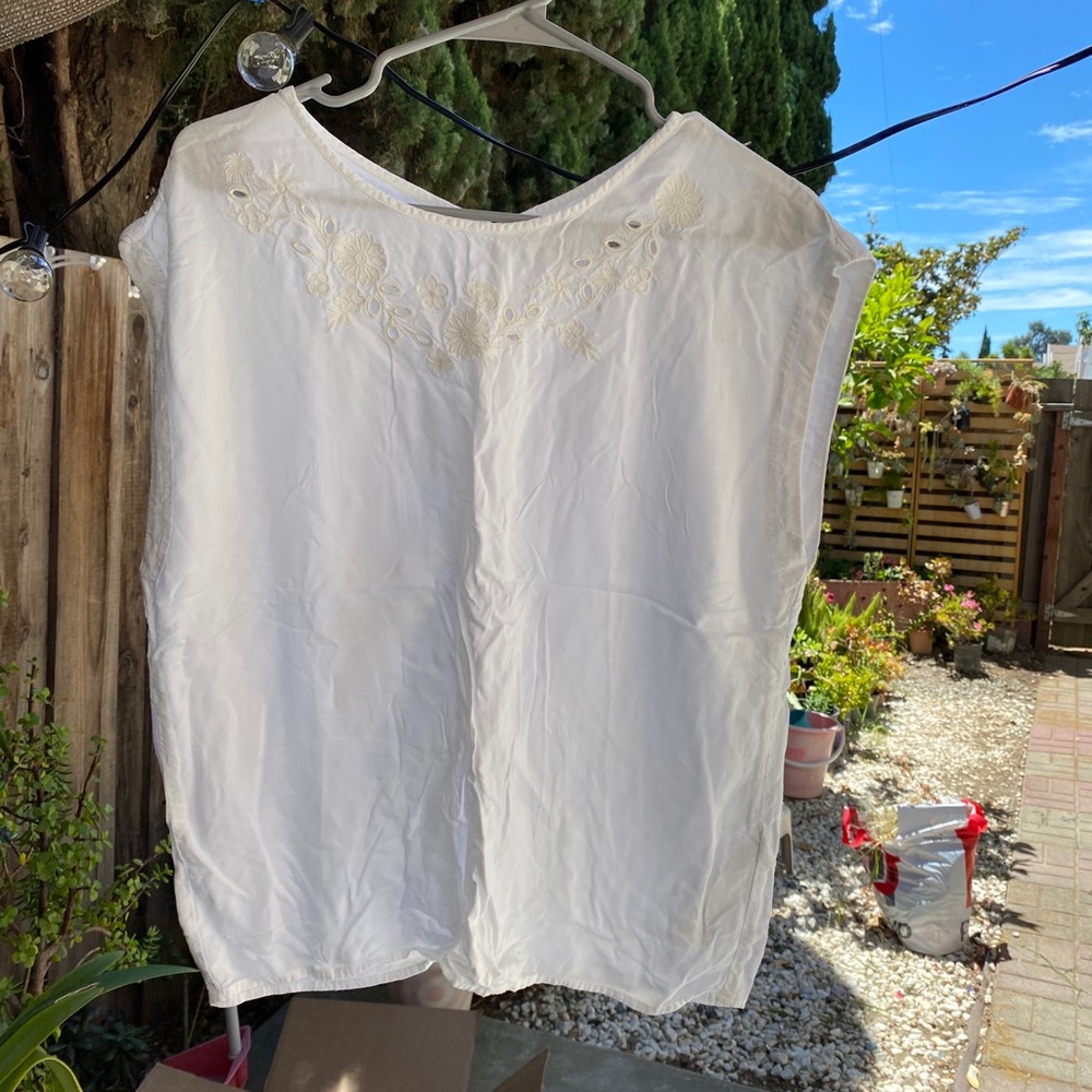 Abercrombie & Fitch White Blouse